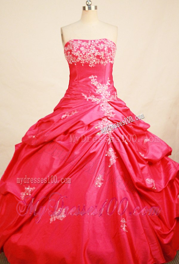 Red Puffy Pick Ups Dresses with Pretty Appliques for Quinceanera
